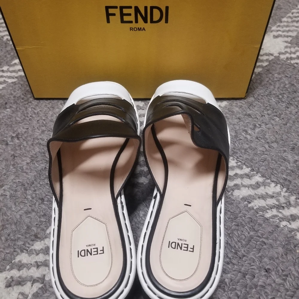 Fendi Sandals 39 - Picture 5 of 5